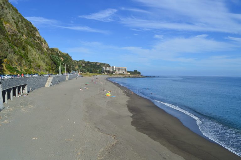 Praia de Água de Alto